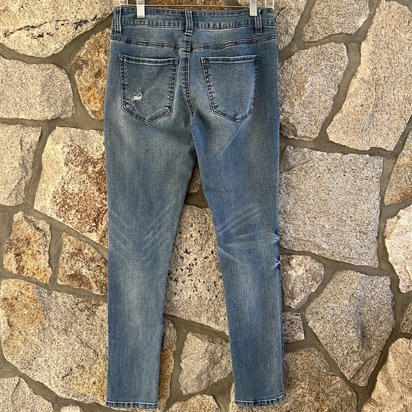 Design Lab Lord & Taylor Distressed Sequins Star Jeans - Picture 4 of 4